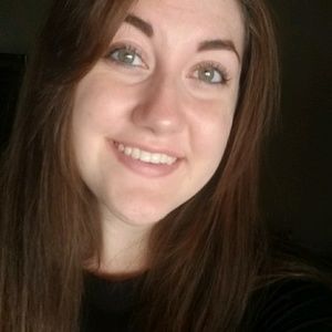 Meet your Posher, Brittney